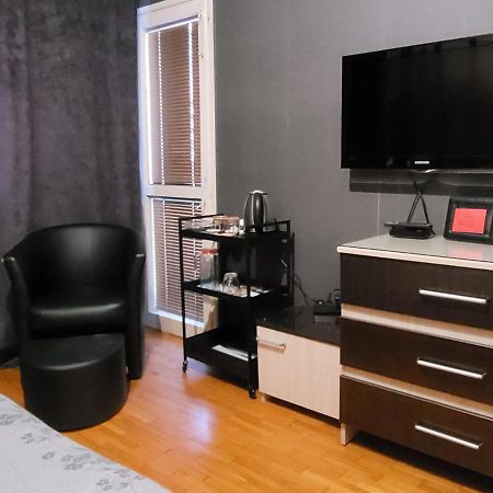 New York - Guest Room Near The Airport, Transport Possibility Sofia Exterior photo